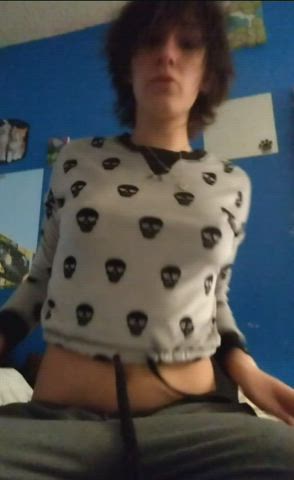 Amateur Small Tits Topless clip