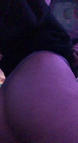 A little thong peel for ya🍑✨😜