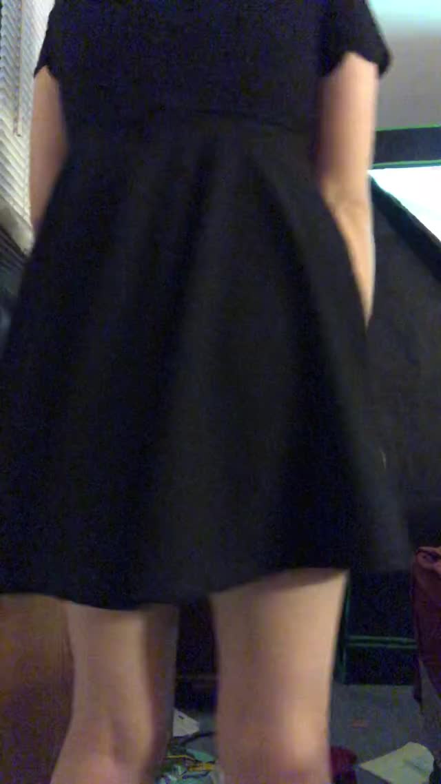 I should be careful how I bend down in this dress [f]