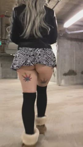 Amateur Ass POV Public Skirt Upskirt clip