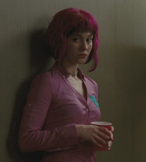 celebrity female mary elizabeth winstead clip