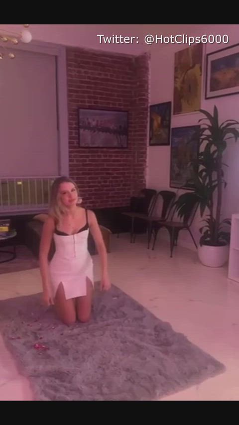 accidental ass big ass blonde booty dress gymnast nsfw panties underwear clip