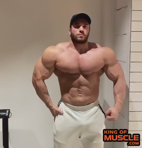 Massive chest