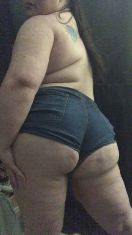 Do you like my booty shorts? 👻boyboo007