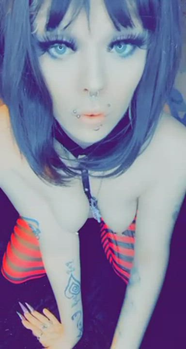 READ MY MENU IN COMMENTS Size queen who loves to do [rate]s CBT, SPH, CEI. Very vocal,