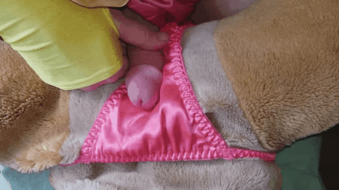 cock crossdressing masturbating panties toy clip