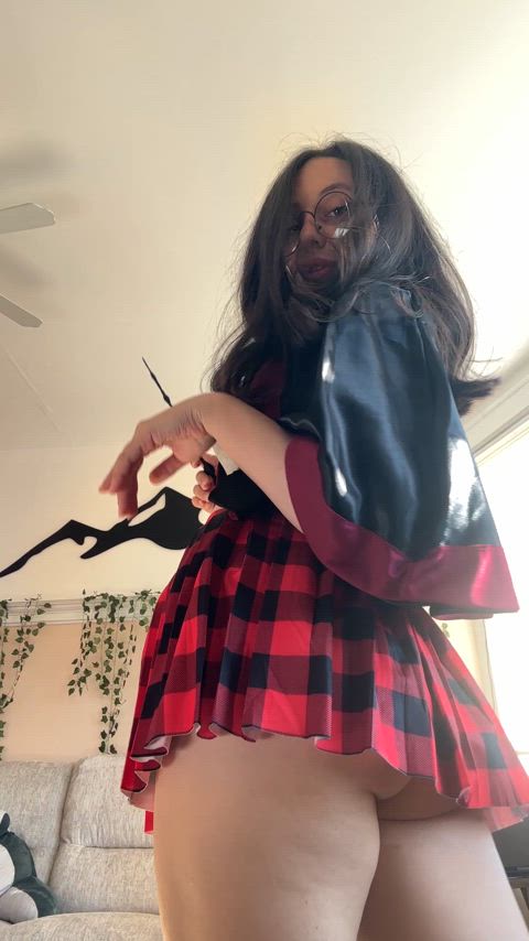 cosplay skirt teen upskirt thick-booty clip