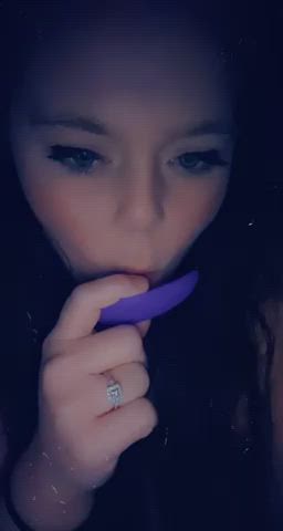Sex Toy Sucking Tease clip