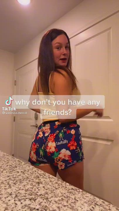 Big Ass TikTok White Girl clip