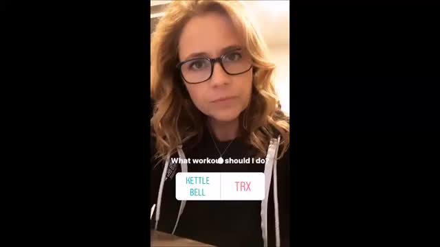 Jenna Fischer's latest Instagram workout