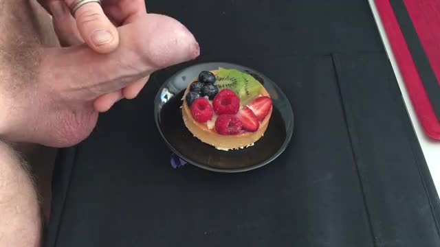 [Proof] cum on food. Fruit tart with cum cream
