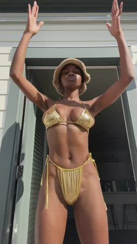 Bikini Ebony Jiggling clip