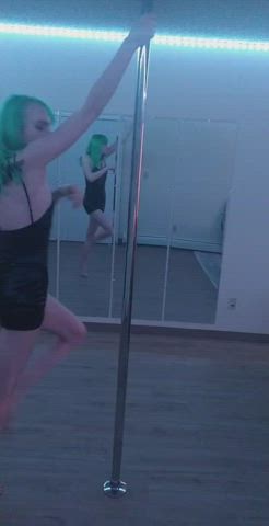 I've been learning to pole dance, how do I look so far?