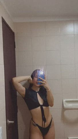 I hope that the 5 guys who see this like my petite body π