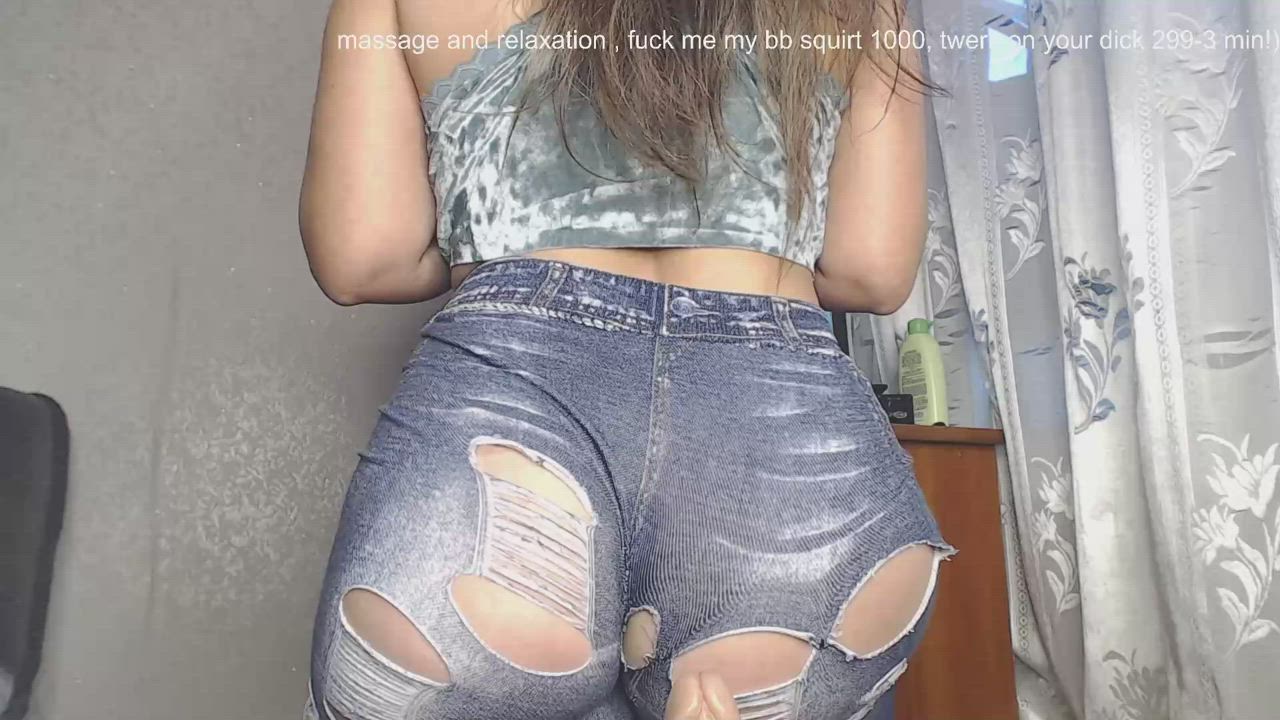 Do you like my juicy booty ?
