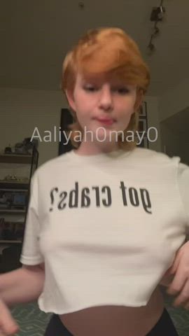 Redhead Short Hair Titty Drop clip