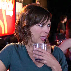 Rashida Jones can’t concentrate after she spots the outline of your member in your