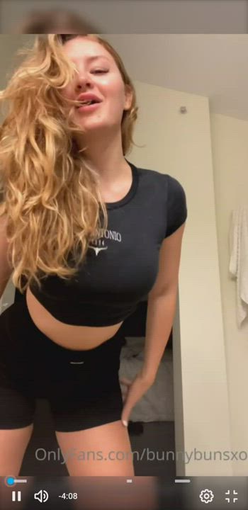 Big Ass Big Tits Natural Tits clip