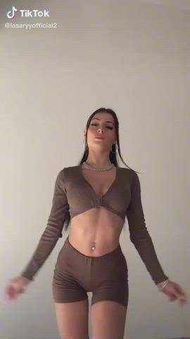 Ass Brunette Cute Dancing Latina Ponytail Teen TikTok clip