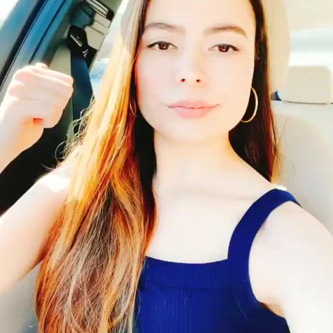 Miranda Cosgrove ,very interesting