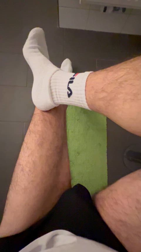 amateur hairy legs socks clip