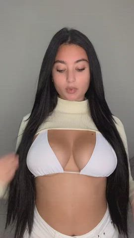 Boobs Teen TikTok clip