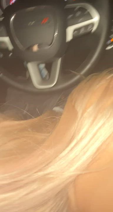 Blonde Blowjob Car clip