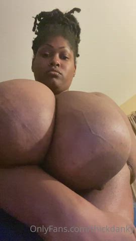 big tits ebony huge tits shaking thick tit worship clip