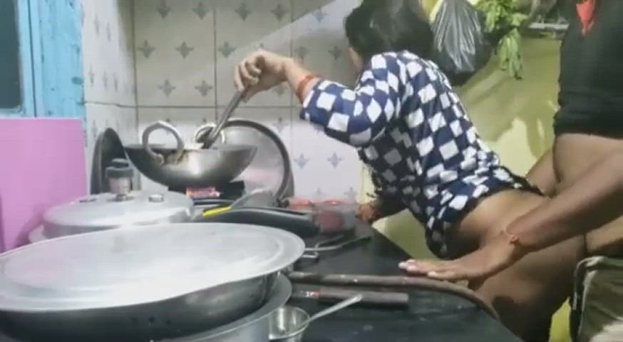 HORNY BHABHI GET HER PUSSY FUCKED BY HER DEVAR IN KITCHEN[MUST WATCH] [LINK IN COMMENT]??
