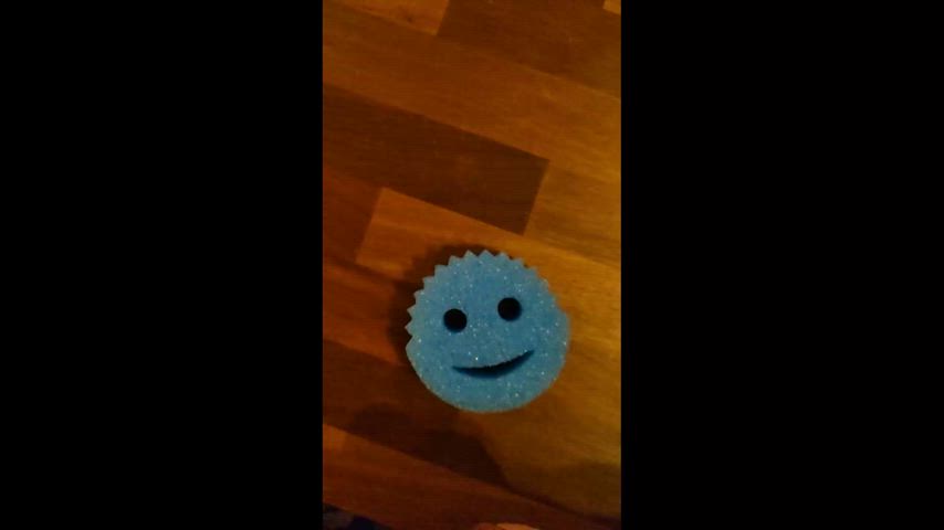 480 FPS Slow mo of me cumming on a scrubdaddy. Holy shit