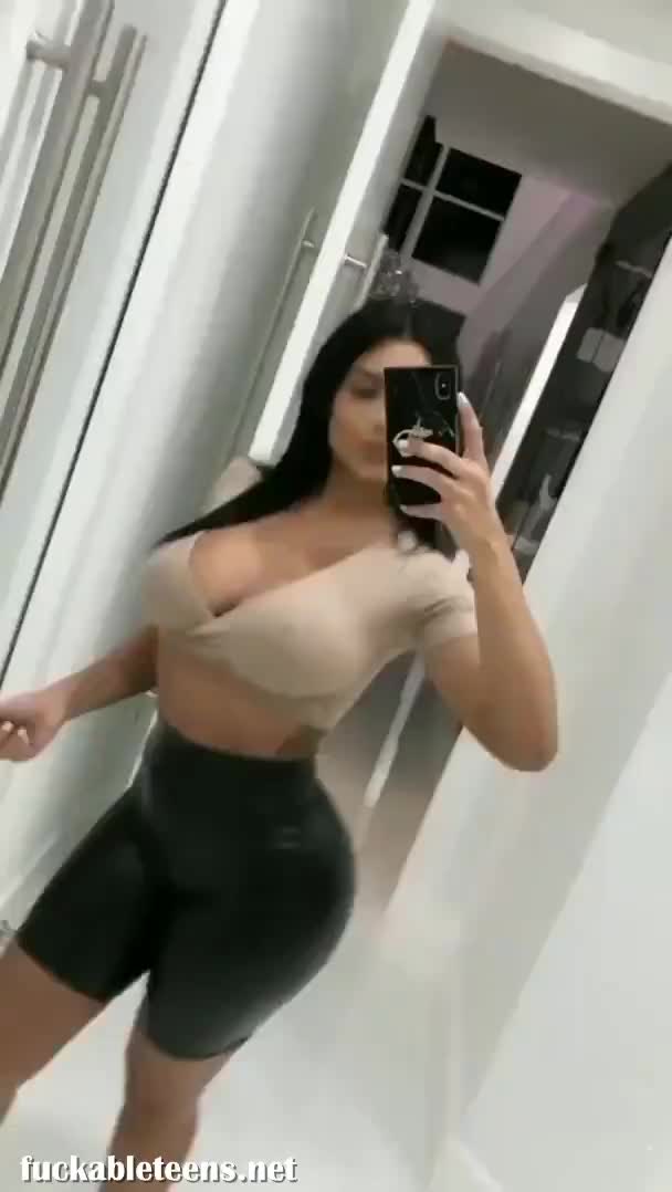 Hot Booty Latina