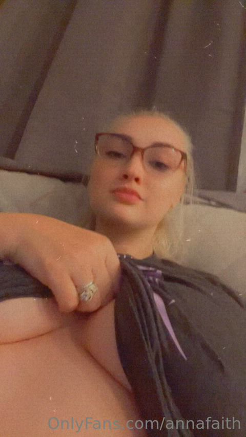 big nipples big tits rubbing clip