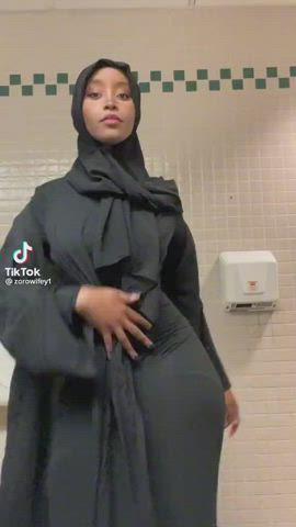 tight abaya