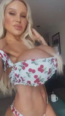 Doll Fake Tits MILF clip