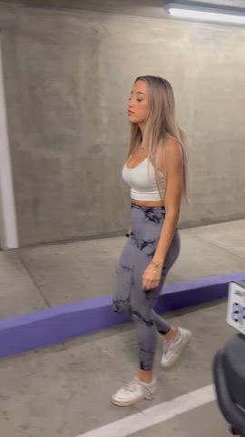 babe blonde cute leggings pov petite cam-girls clothing-fetish fitness-girls outfits!