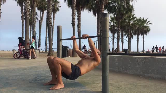 training for the slow bar MU with false grip