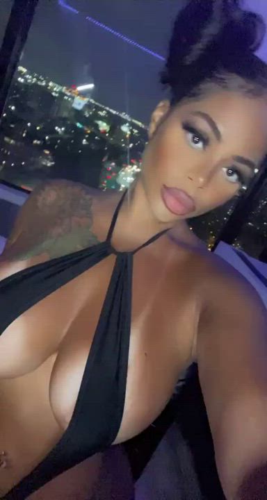 Big Ass Big Tits Ebony clip