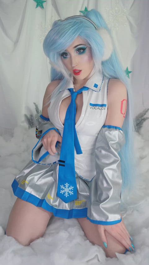 cosplay costume egirl fansly flashing hatsune miku onlyfans tease tiktok clip