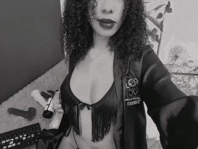 curly hair latina lingerie natural tits pov public solo tease clip