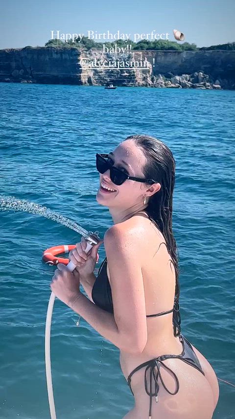 alycia debnam-carey bikini booty bikinis clip