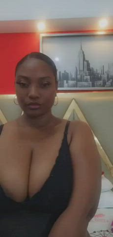 bbw big tits bouncing tits camgirl curvy ebony latina clip