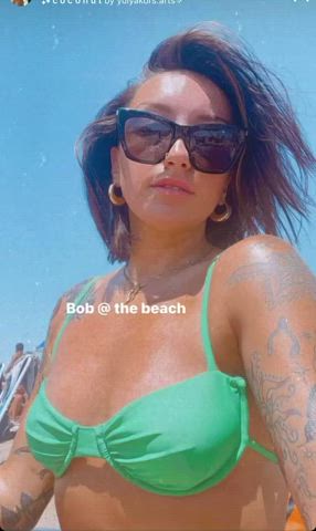 beach bikini tanned tits clip