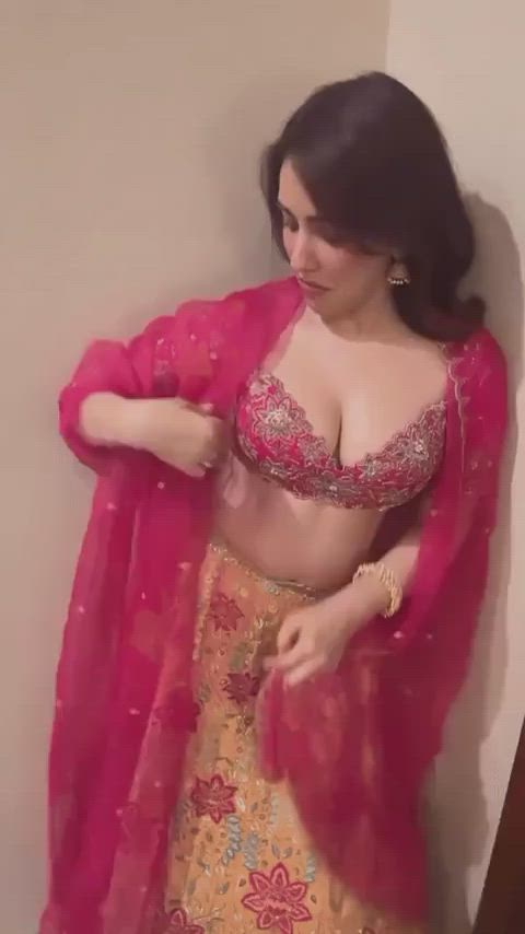 Bahmni teasing her jatt daddy for a quickie 🤤💦