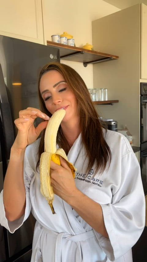 Where do I find a mommy like her?🤤🍌