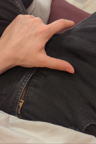 POV: you’re dying to know what’s in my pants [tease]