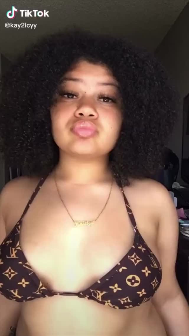 Ebony Thick clip