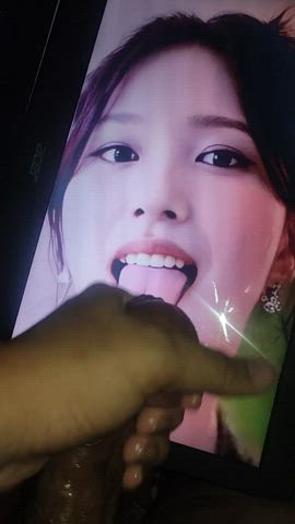 I would die for Mina's tongue to wrap around my cock