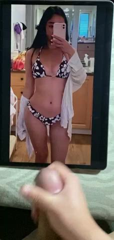 Huge cumshot on Asian teen's bikini selfie