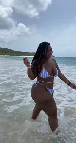 beach bouncing tits ebony public solo tits clip