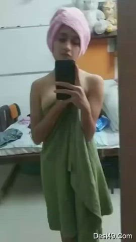 Desi Girlfriend Indian Natural Tits Selfie Teen Titty Drop Towel clip